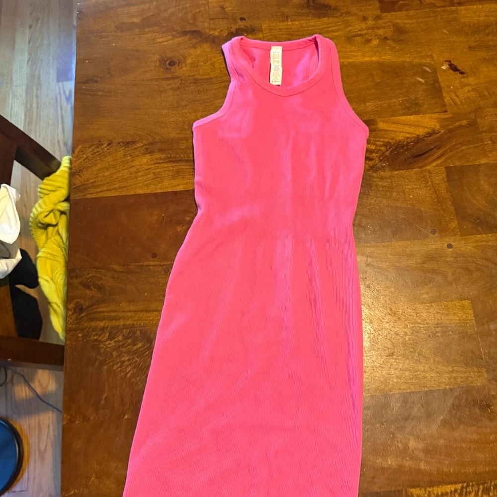 Alo Seamless Ribbed Warm Nights Dress - Picture 5 of 7